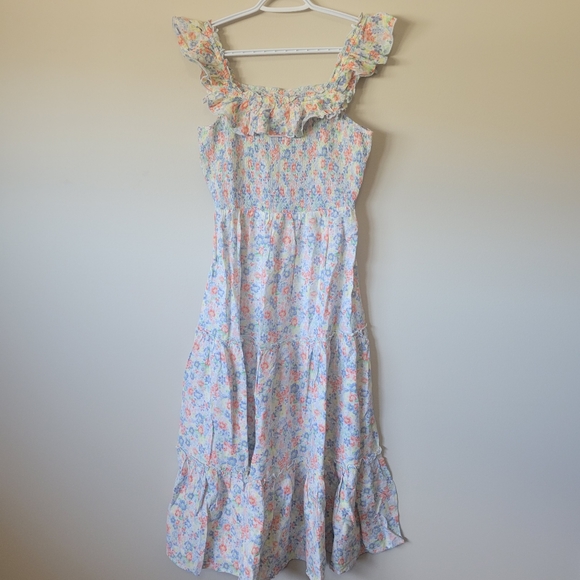 Old navy, floral, smocked bust maxi dress, size small. - Picture 2 of 3